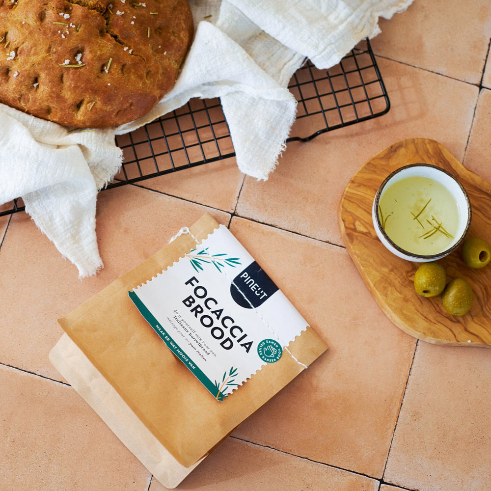 Pineut borrelbrood | zak | Focaccia